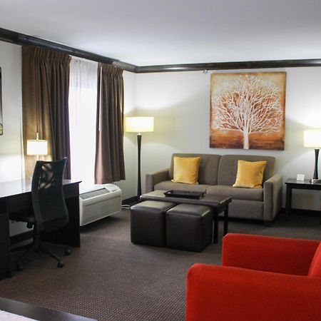 Parkwood Inn & Suites マンハッタン エクステリア 写真