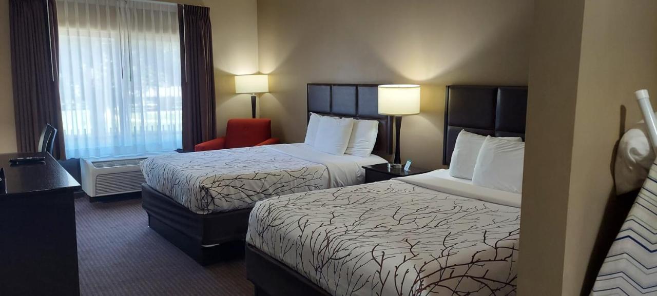 Parkwood Inn & Suites マンハッタン エクステリア 写真
