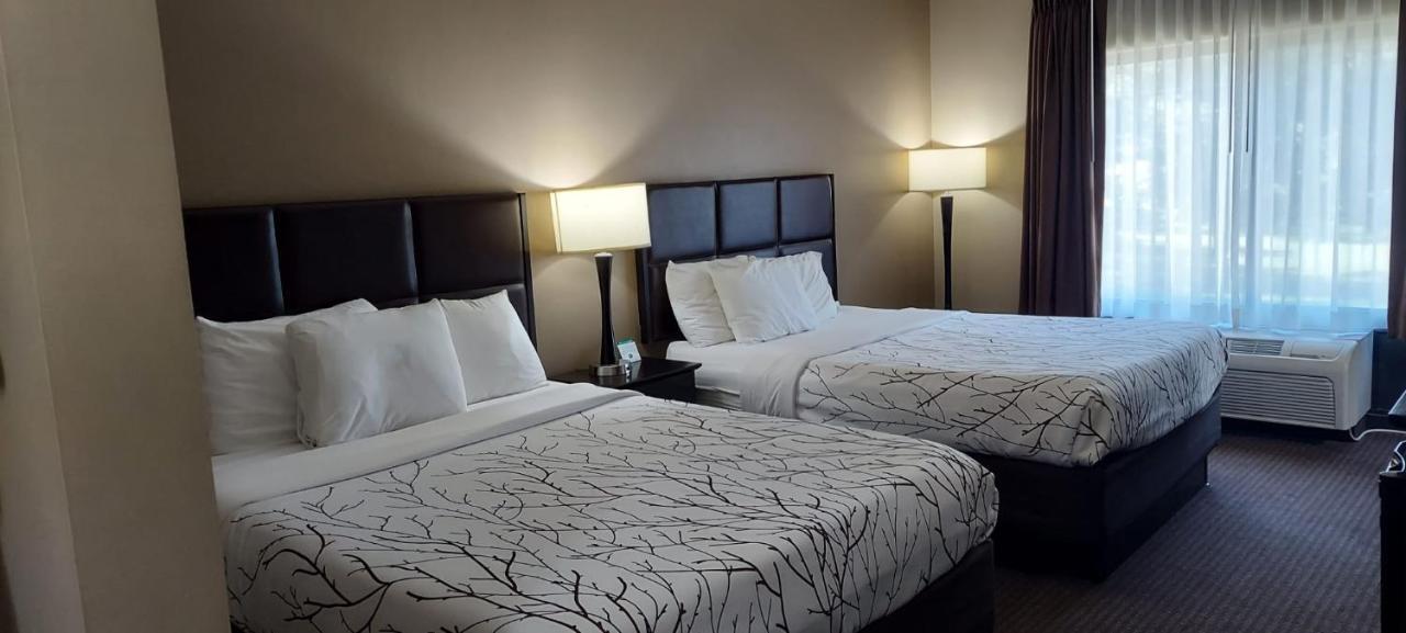 Parkwood Inn & Suites マンハッタン エクステリア 写真